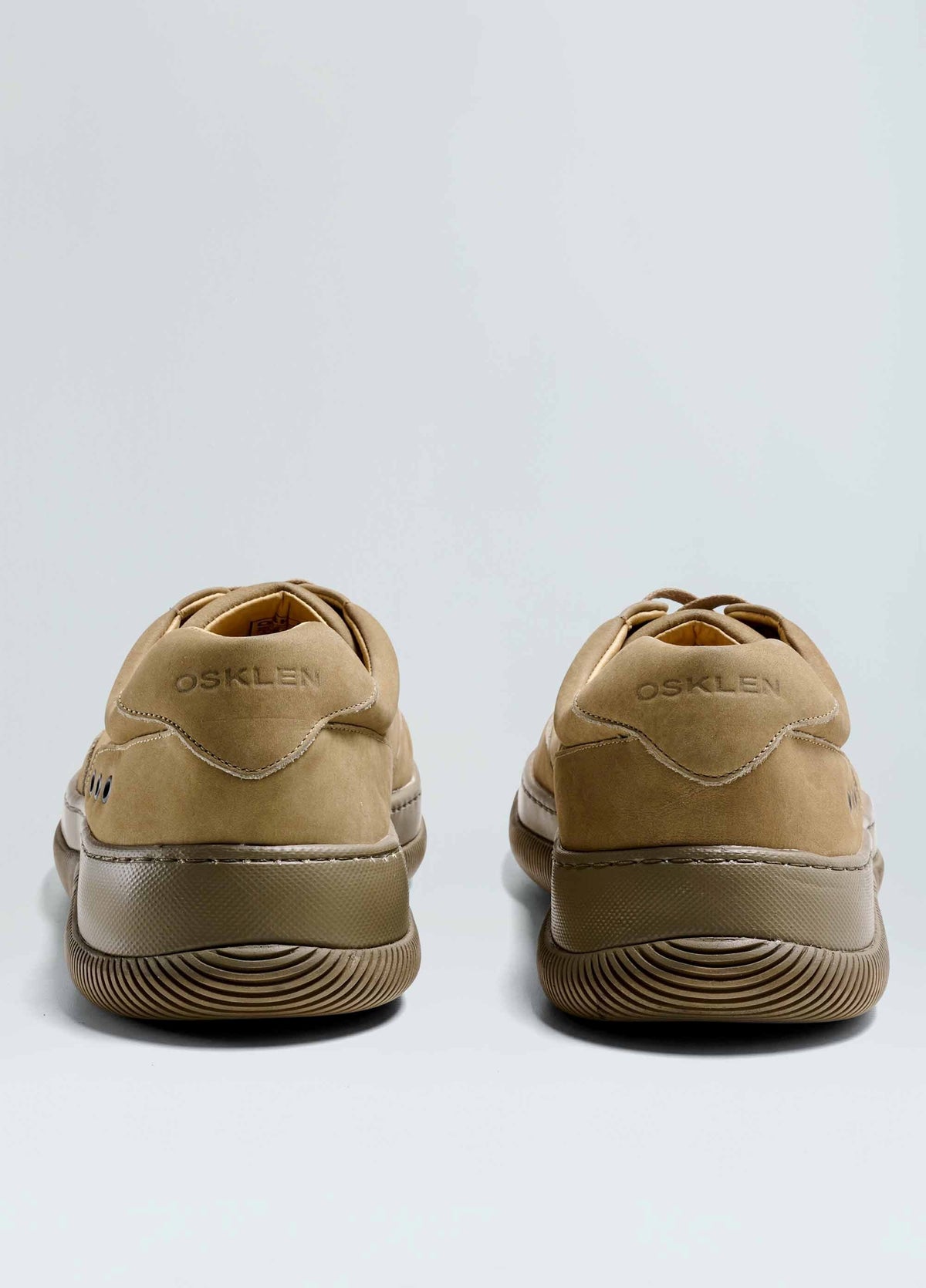 HYBRID LACES NUBUCK MONOCHROMATIC SNEAKERS