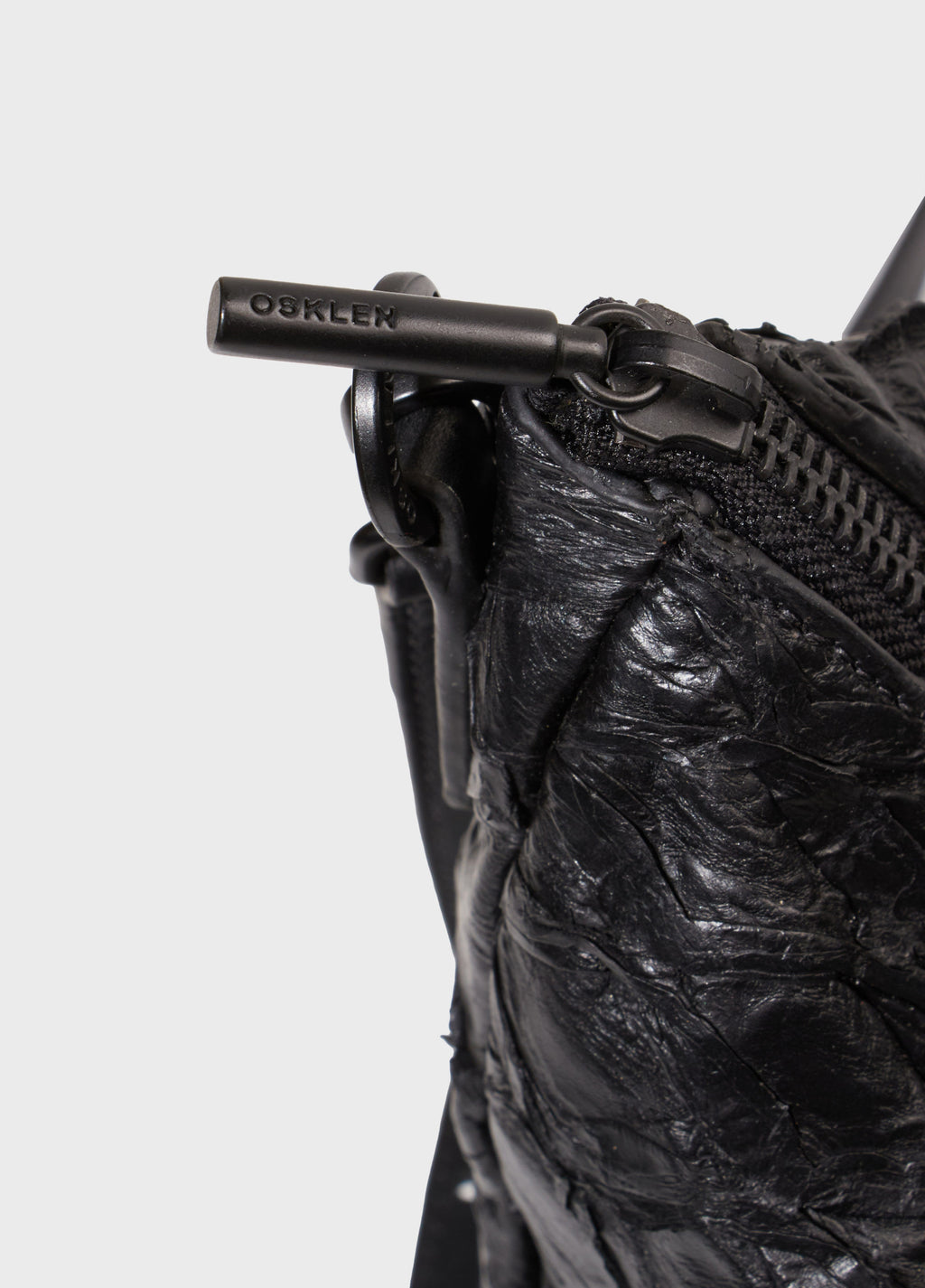 Andiroba Pirarucu Soft Bag Preto/Preto – Osklen – foto 4