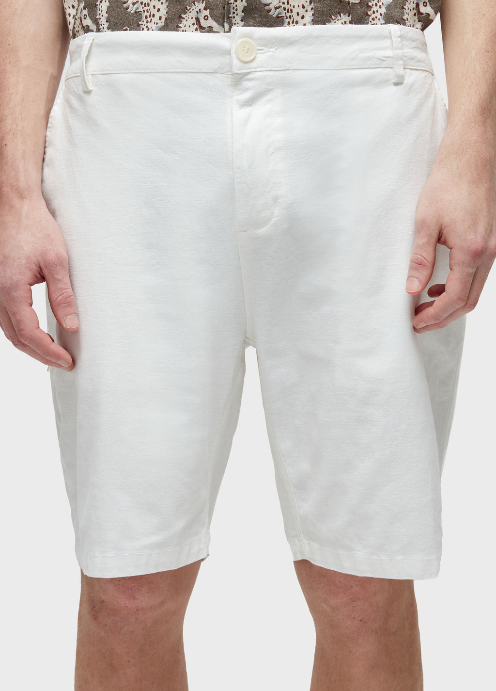 BASIC LINEN TAILORED SHORTS