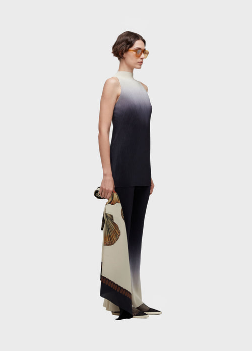 DEGRADÉ PLEATED RAGLAN BLOUSE