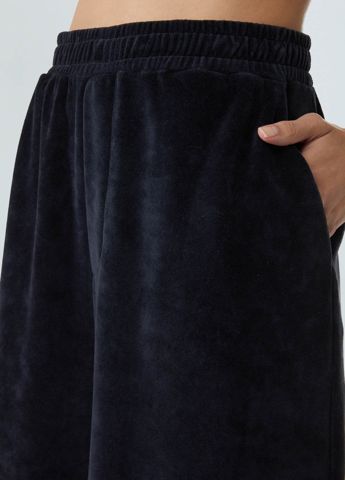 PLUSH JOGGER PANTS