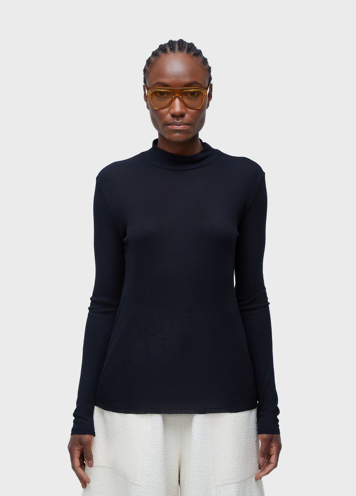 LONG-SLEEVED FIT LIGHT TOP