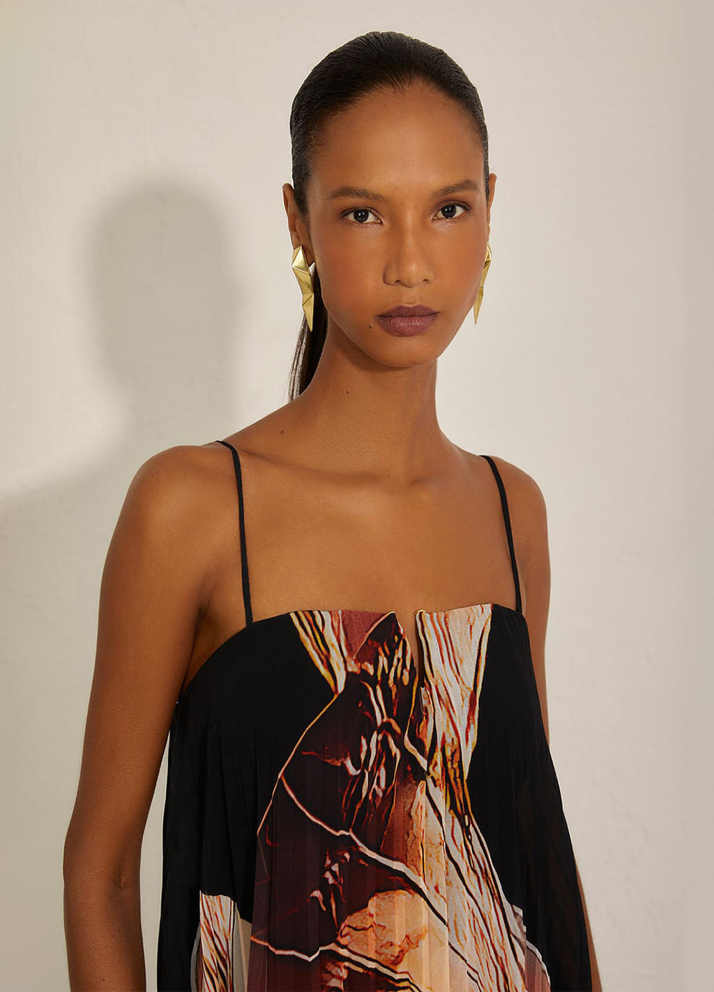 STRAPLESS PLEATED DRESS