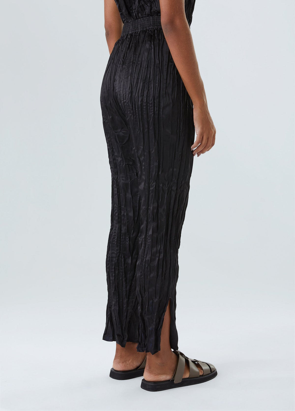 WRINKLED SATIN PANTS