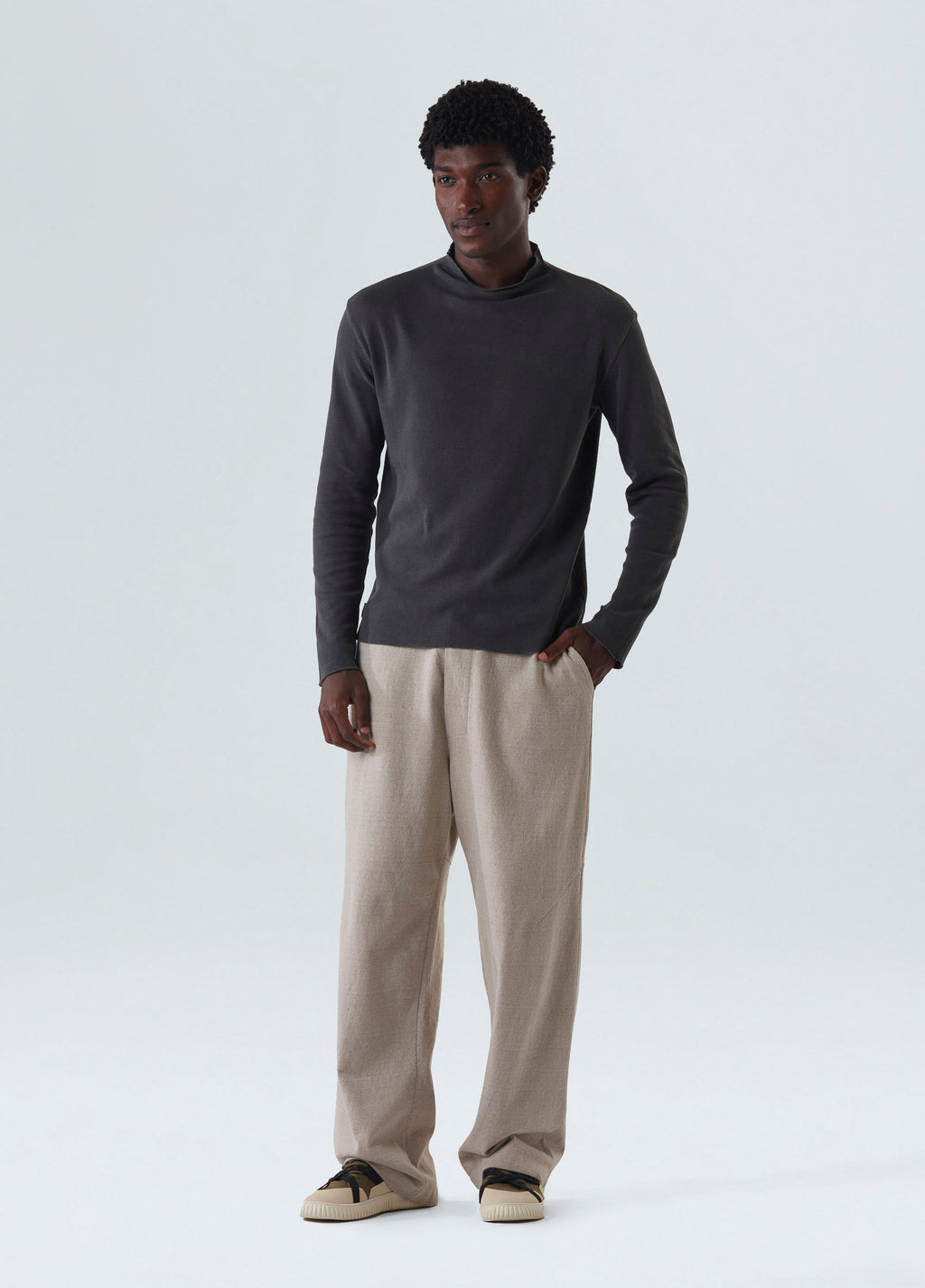 HIGH NECK LONG SLEEVE T-SHIRT