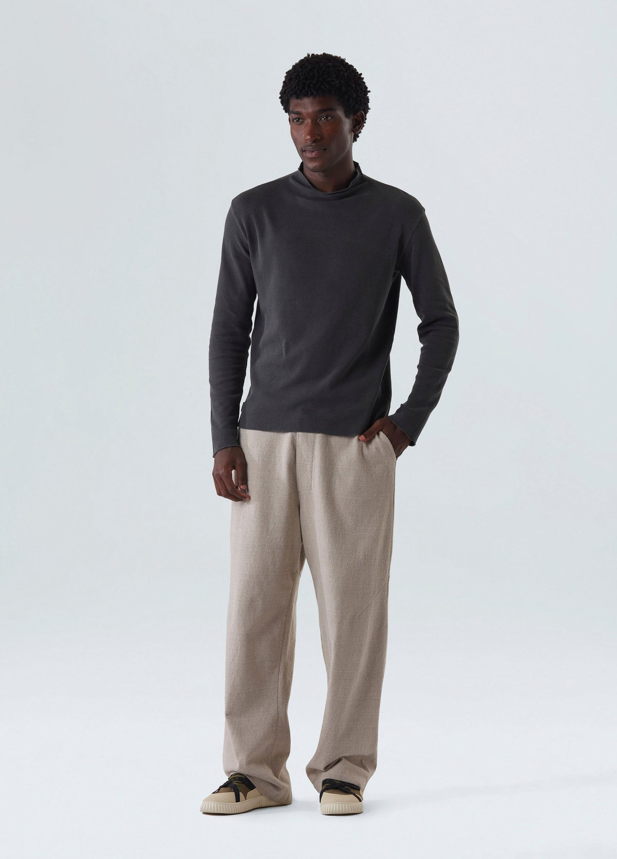 HIGH NECK LONG SLEEVE T-SHIRT