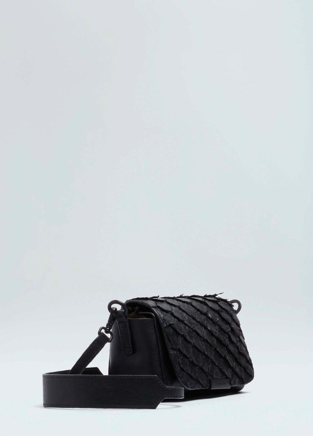 Bolsa Pirarucu Muri Preto/Preto – Osklen – foto 3