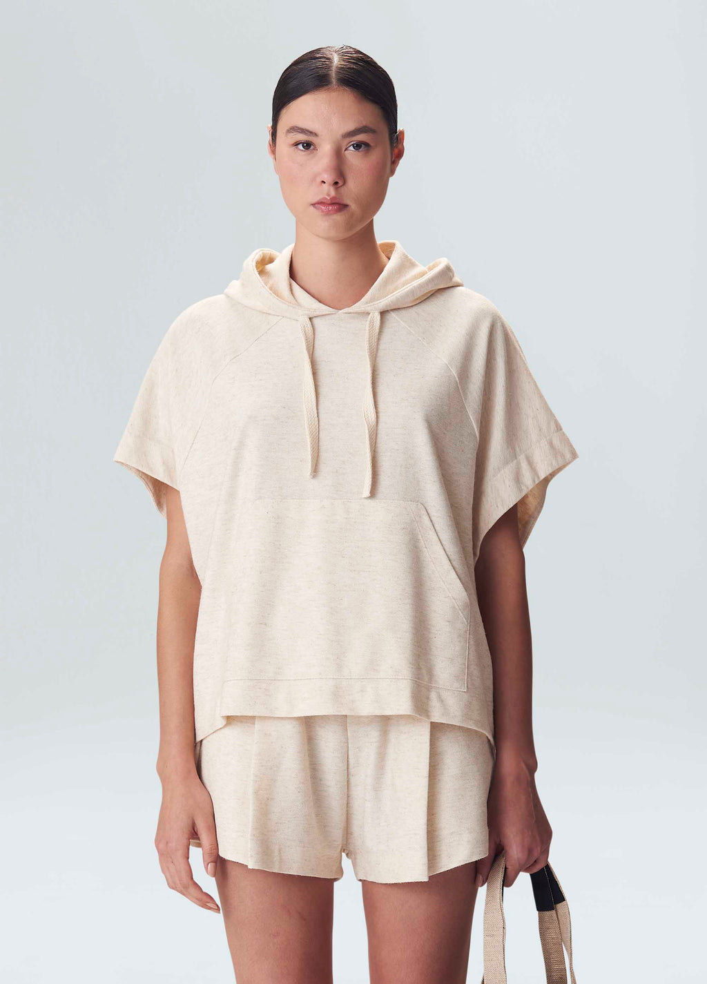 SLEEVELESS HOOD TEXTURE