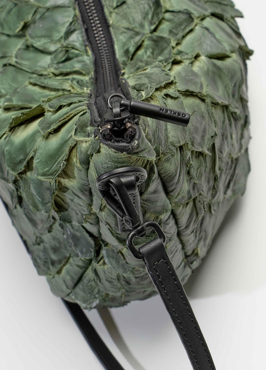 Andiroba Pirarucu Soft Bag Verde Palmeira/Preto – Osklen – foto 3
