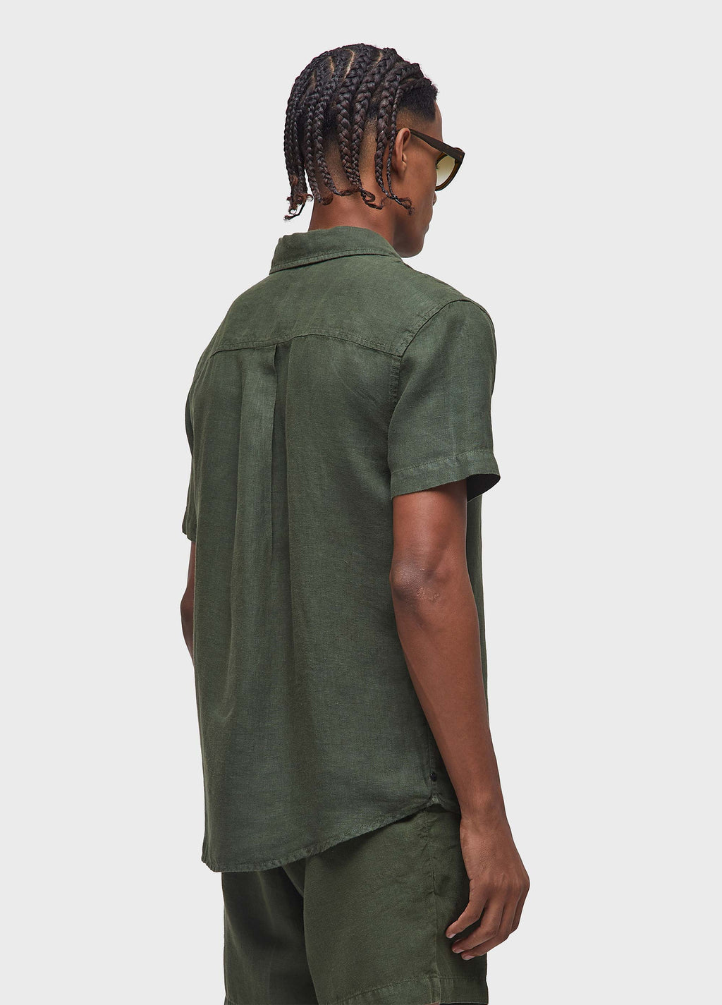 CLASSIC LINEN SHORT SLEEVE SHIRT