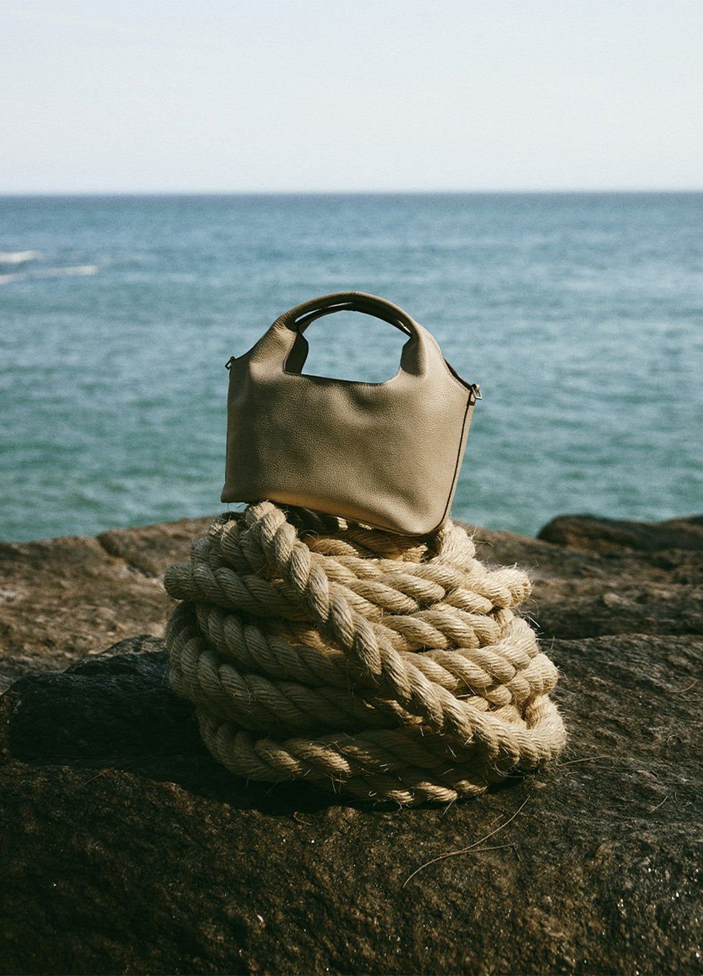 Bolsa Versátil Mosquetão Off-White – Lenny Niemeyer – foto 6