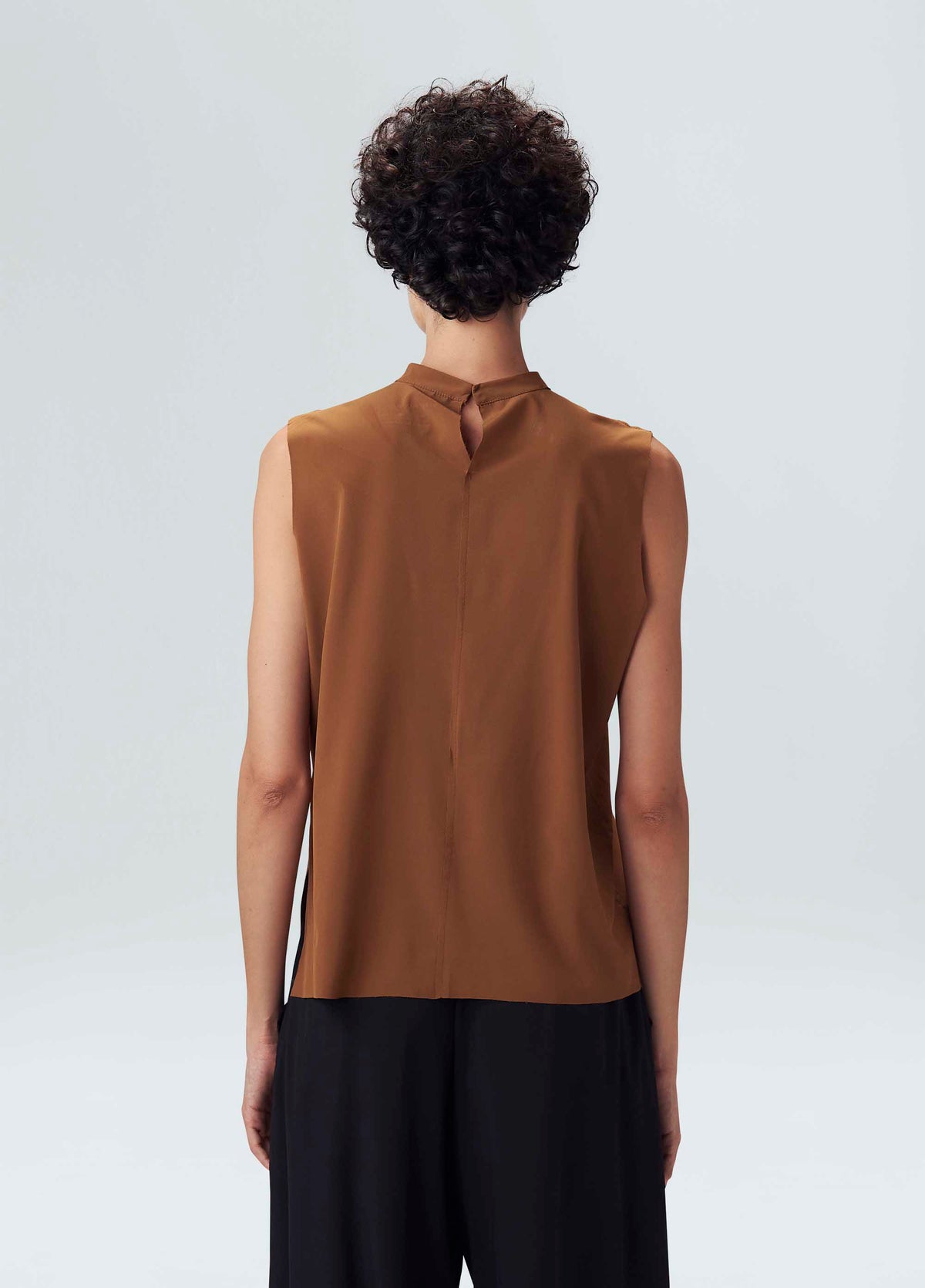 SUPERLIGHT TURTLENECK BLOUSE