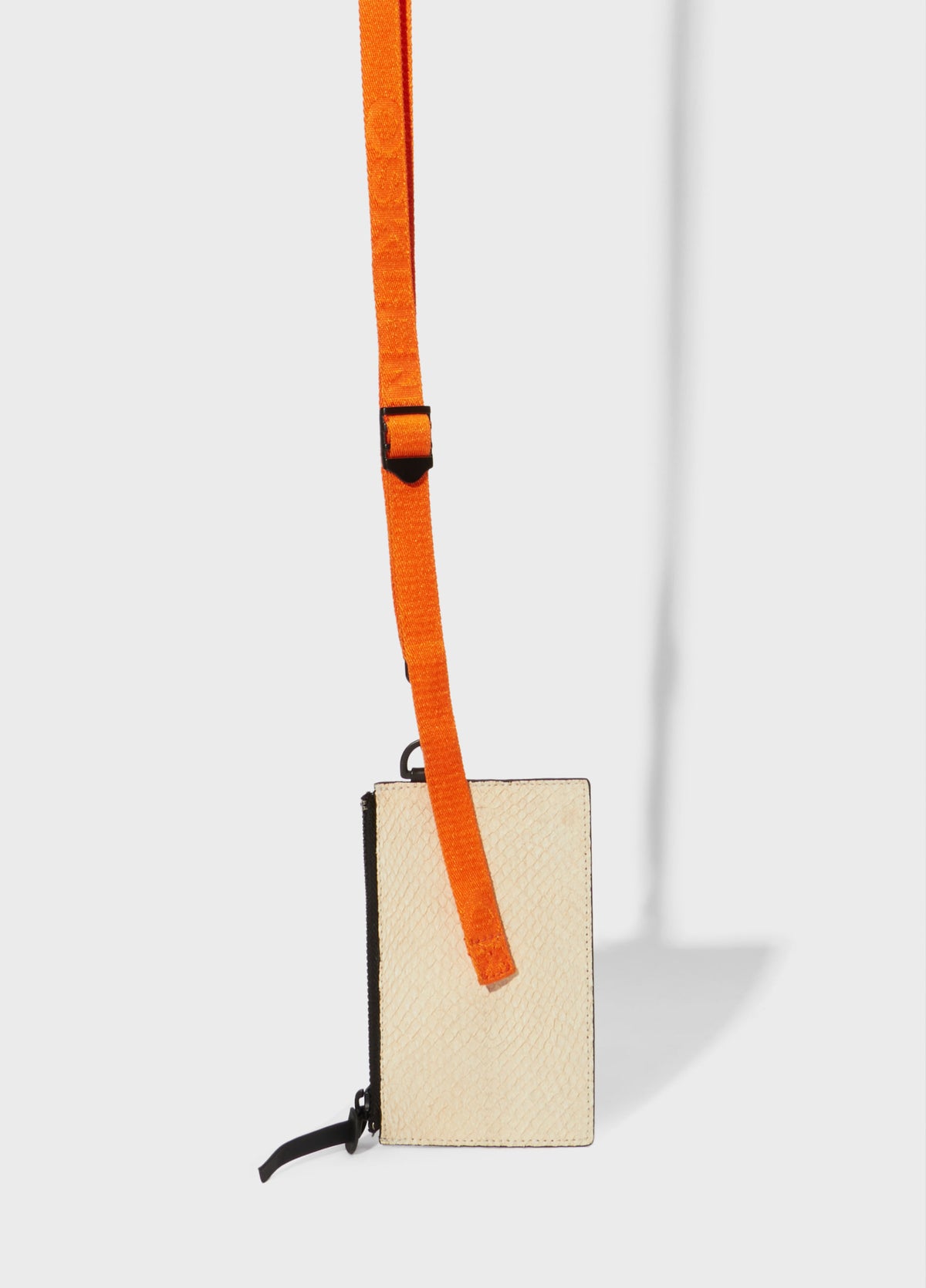 LEATHER CARD KEYCHAIN