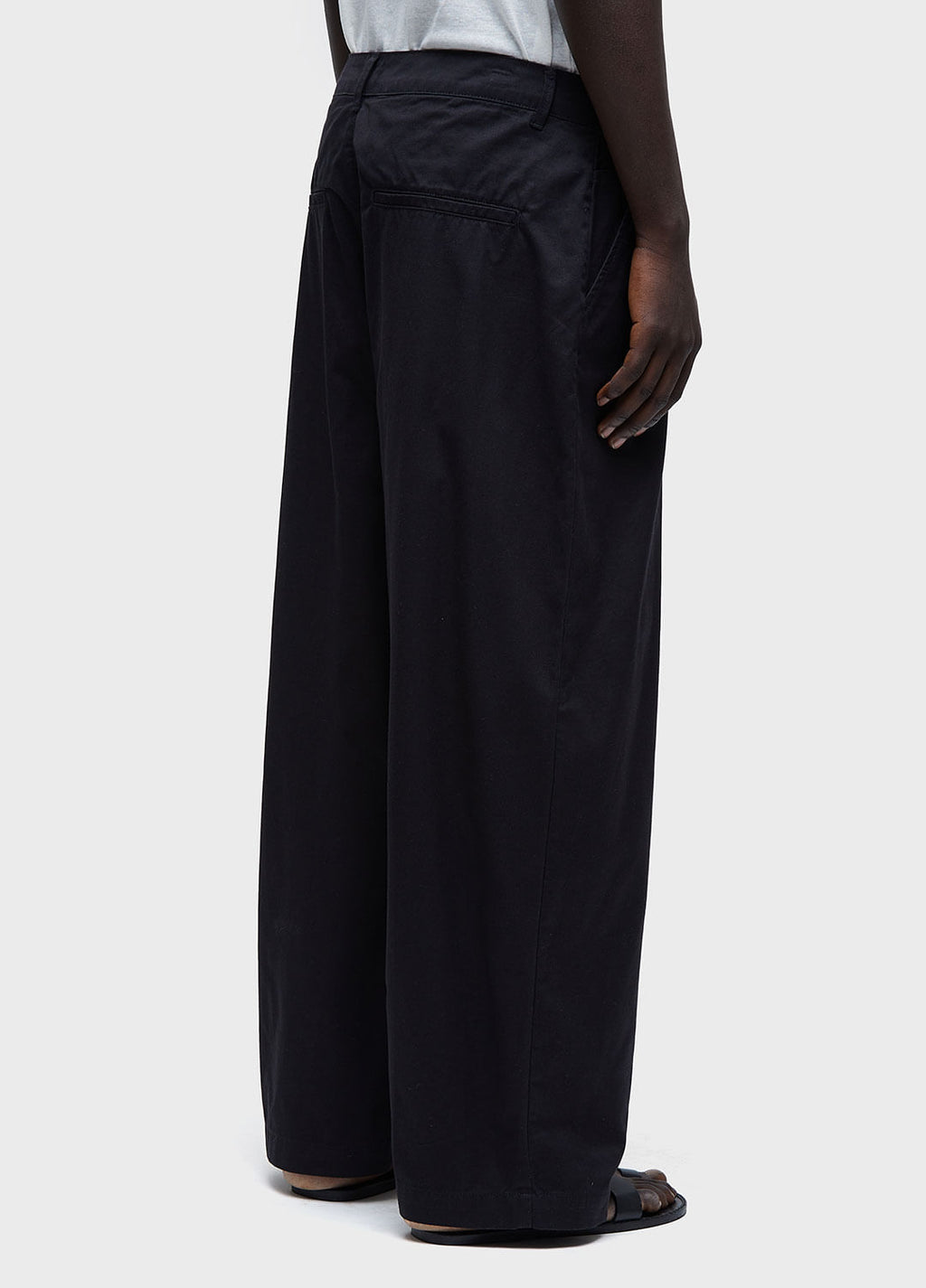 TAILORED FOLD PAPER TROUSERS