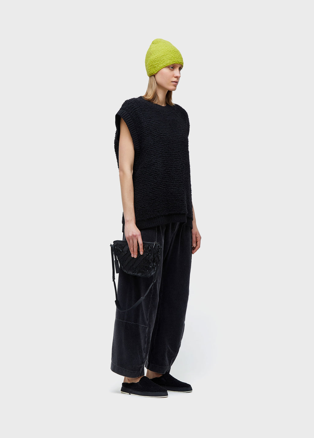 FURRY KNIT VEST