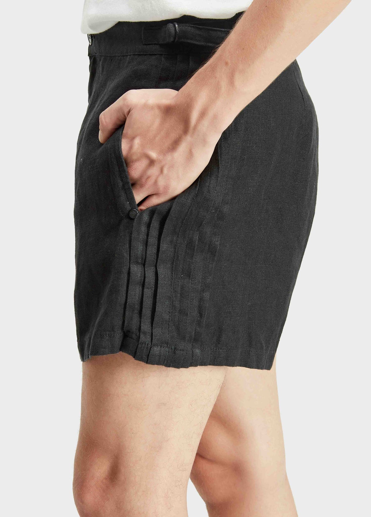 SHORT BRITT PRANCHÃO PLEATS LINEN