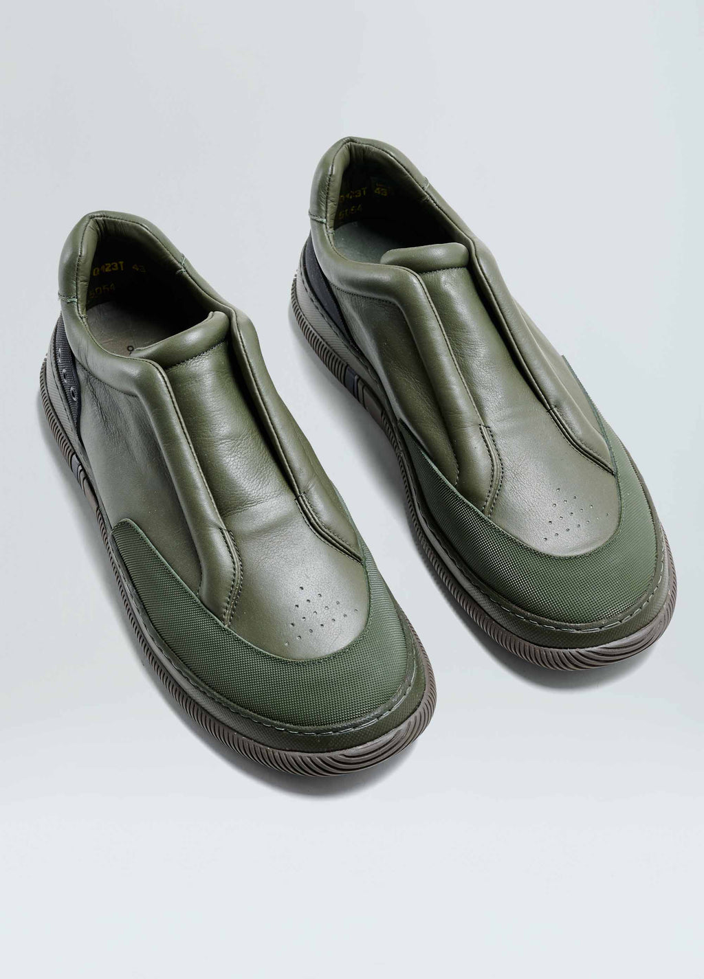 HYBRID PLAIN SNEAKER M