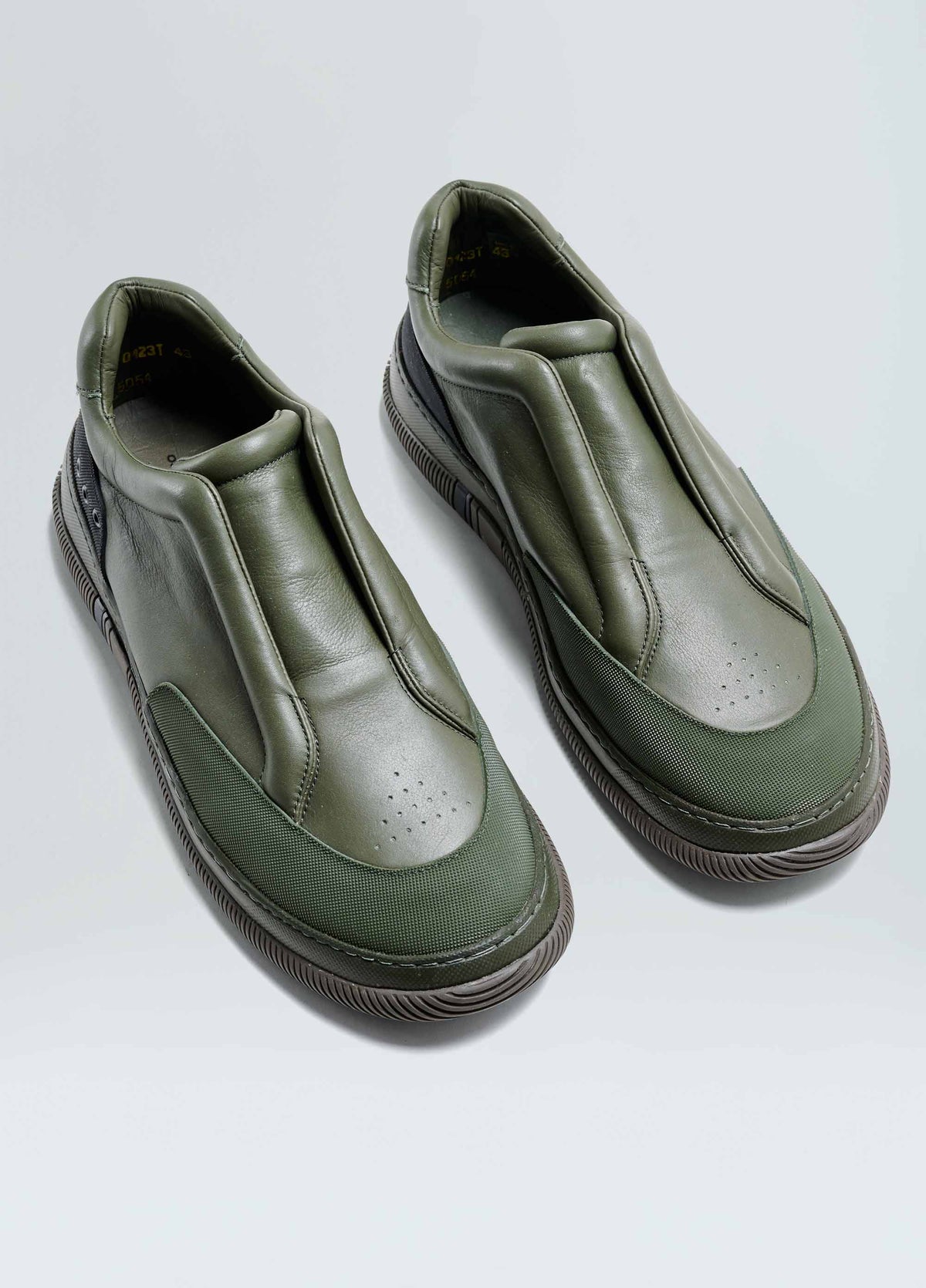 HYBRID PLAIN SNEAKER M