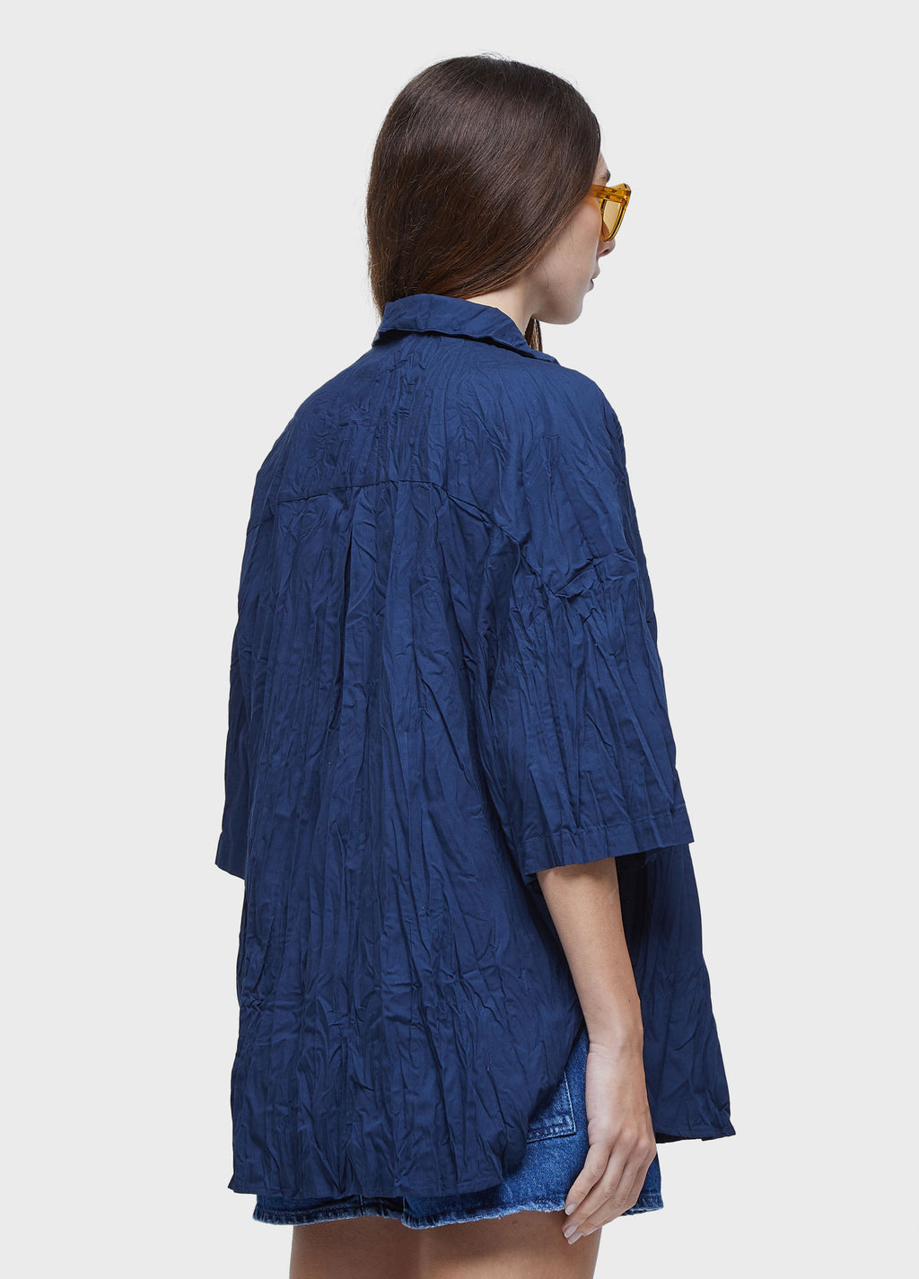 OVER WRINKLED SHIRT