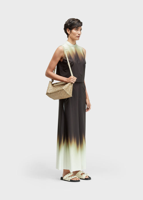BLURRED BROWN SUPERLIGHT CROPPED BLOUSE
