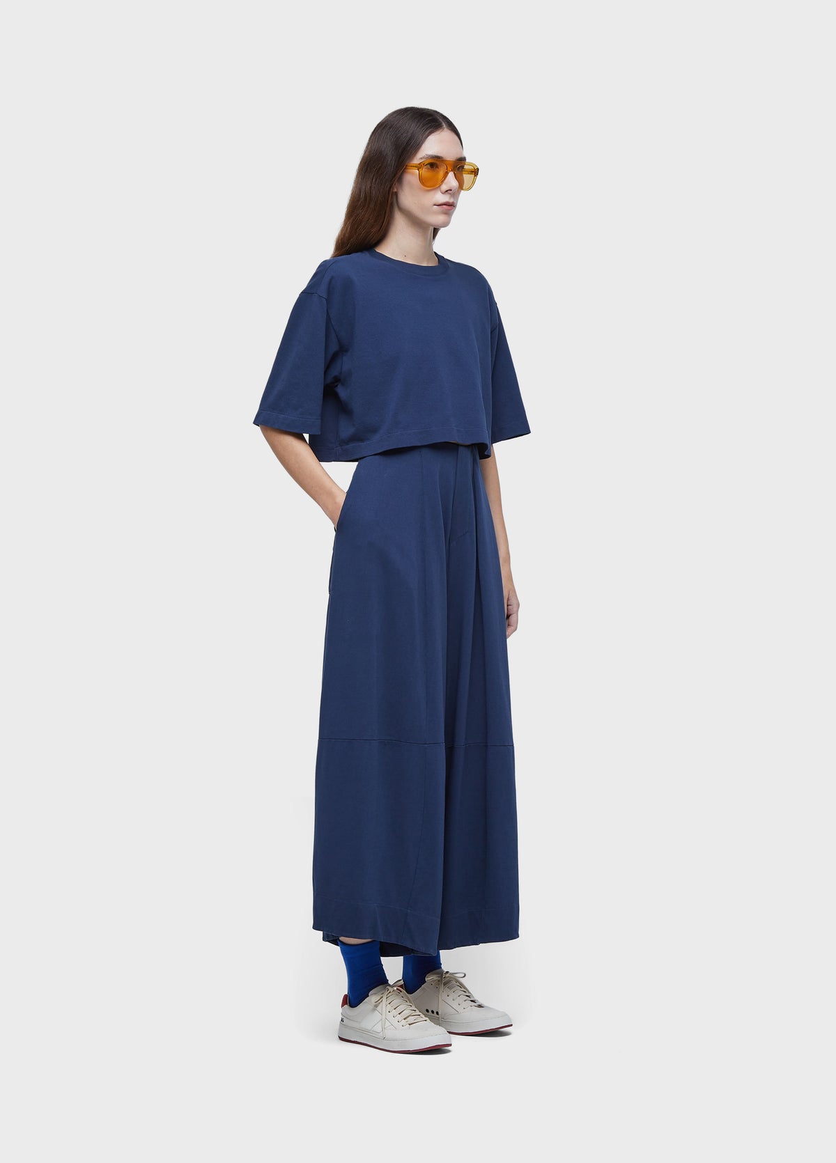 NAVY OVER T-SHIRT