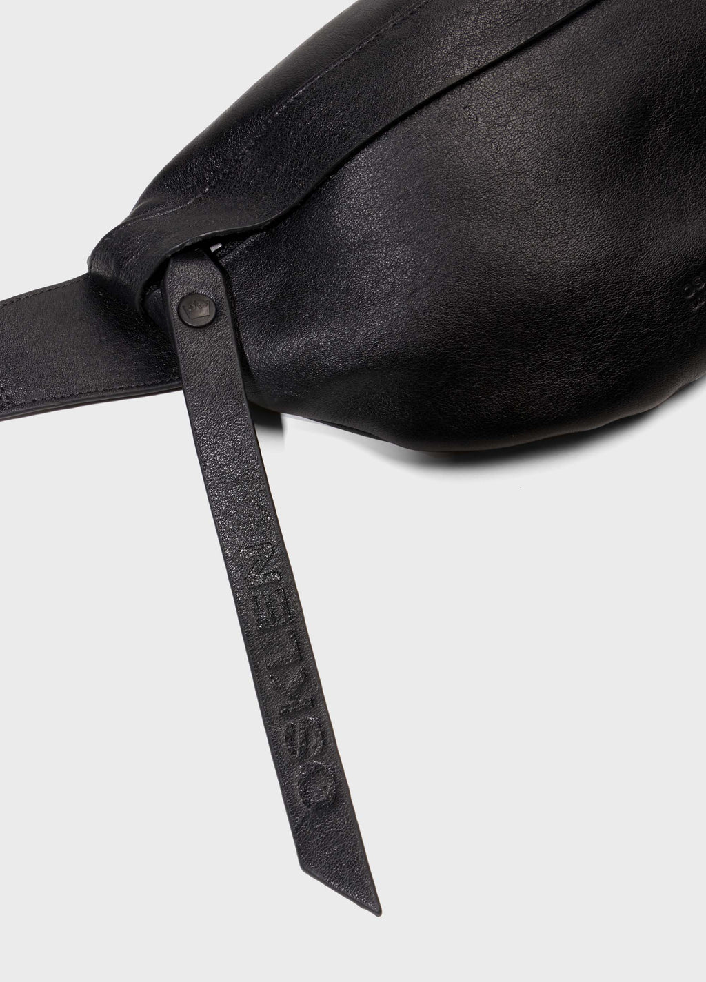 LEATHER E-BASICS WAIST BAG