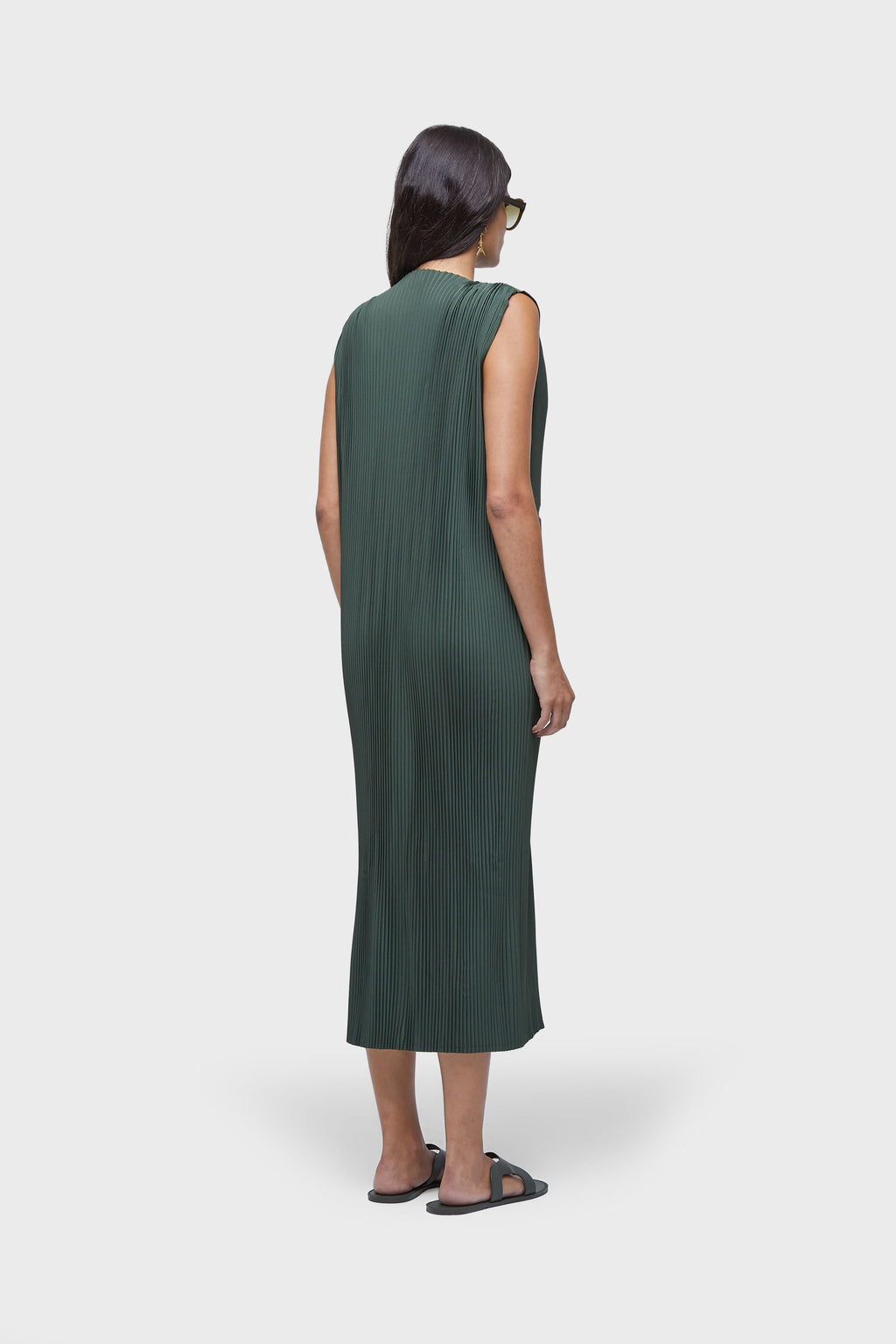 LONG PLEATED DRESS