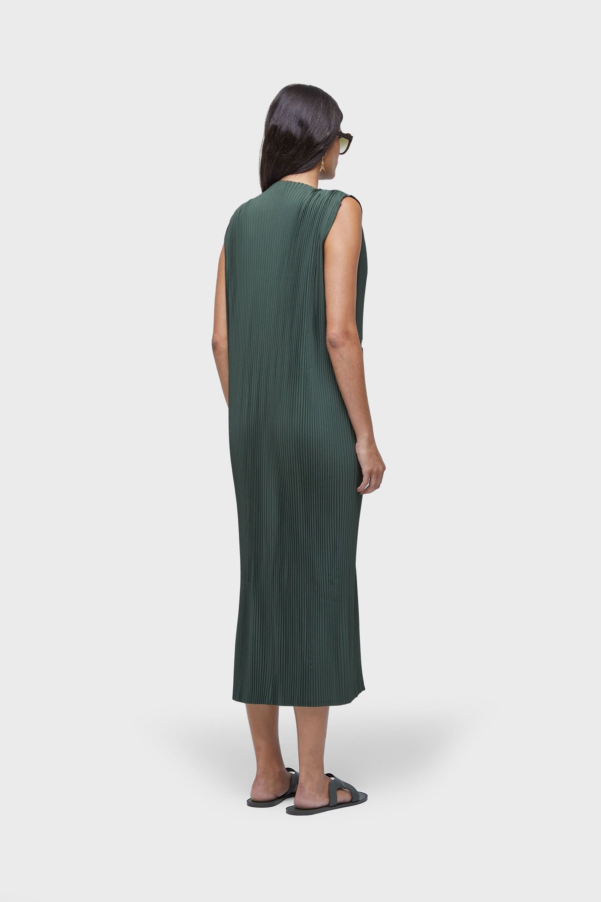 LONG PLEATED DRESS