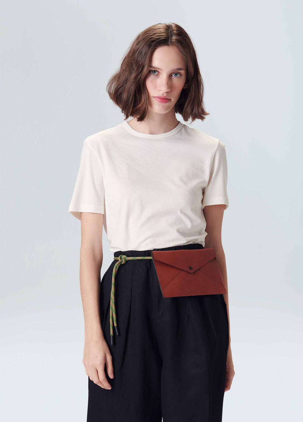 BASIC T-SHIRT