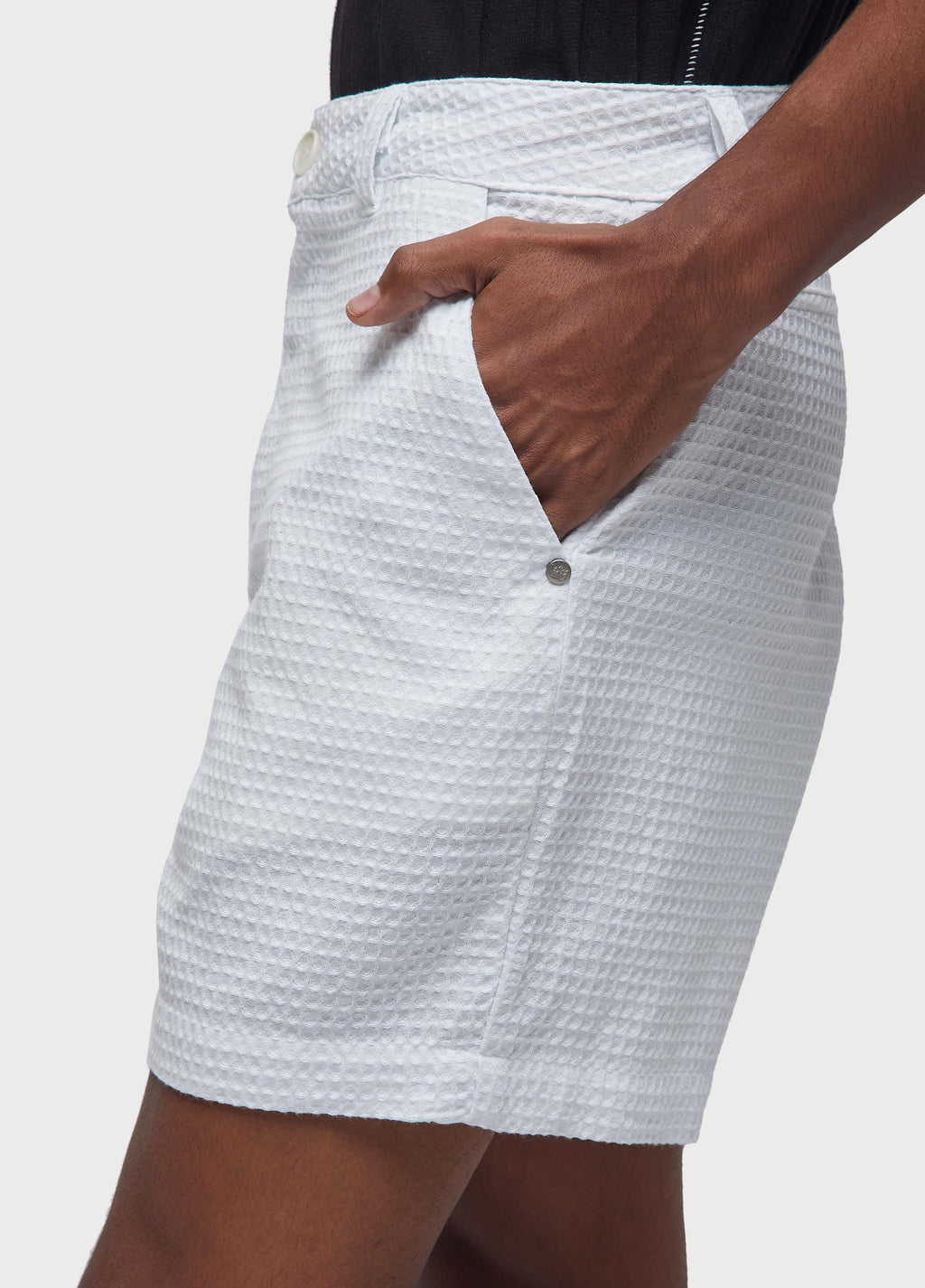 FLOW TEXTURE SHORTS