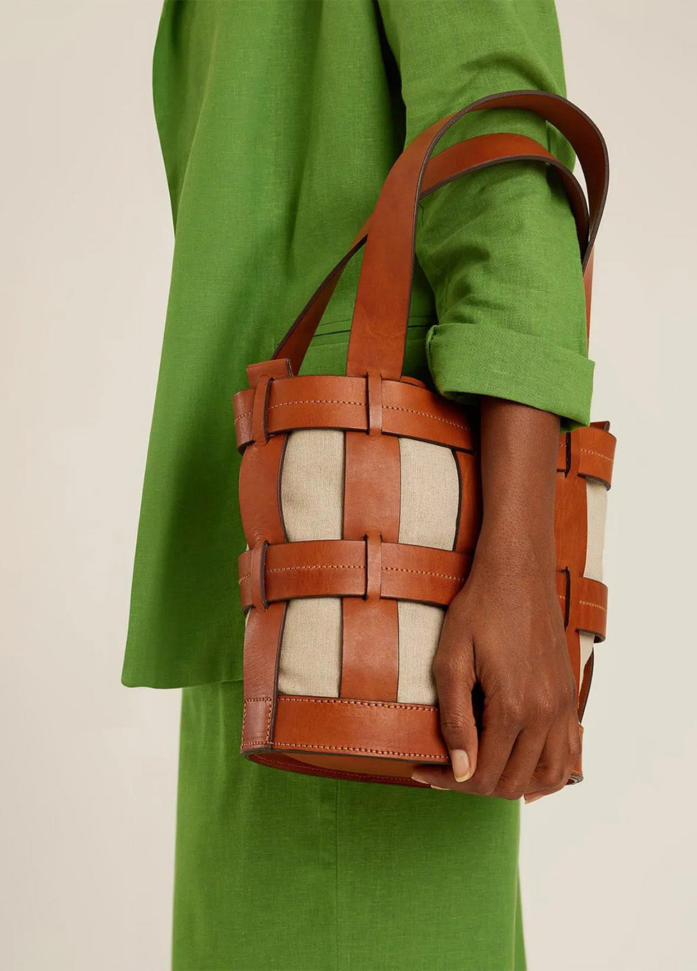 CUTOUT HOLLOW BAG