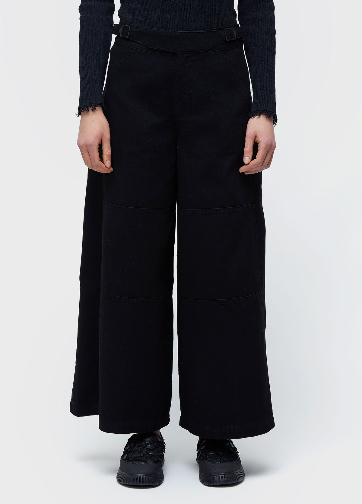 ARPOADOR BLACK WRAP PANTS