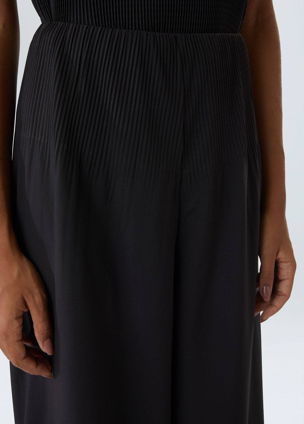 PLEATED TROUSERS