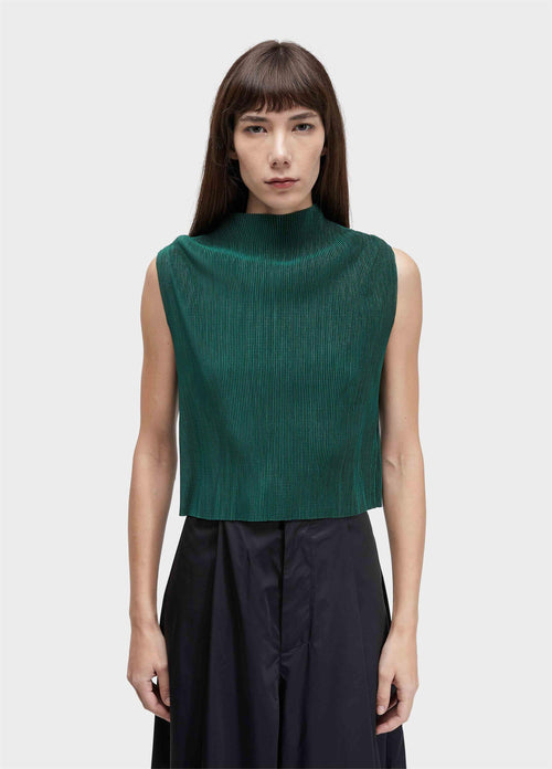 PLEATED SLEEVELESS BLOUSE