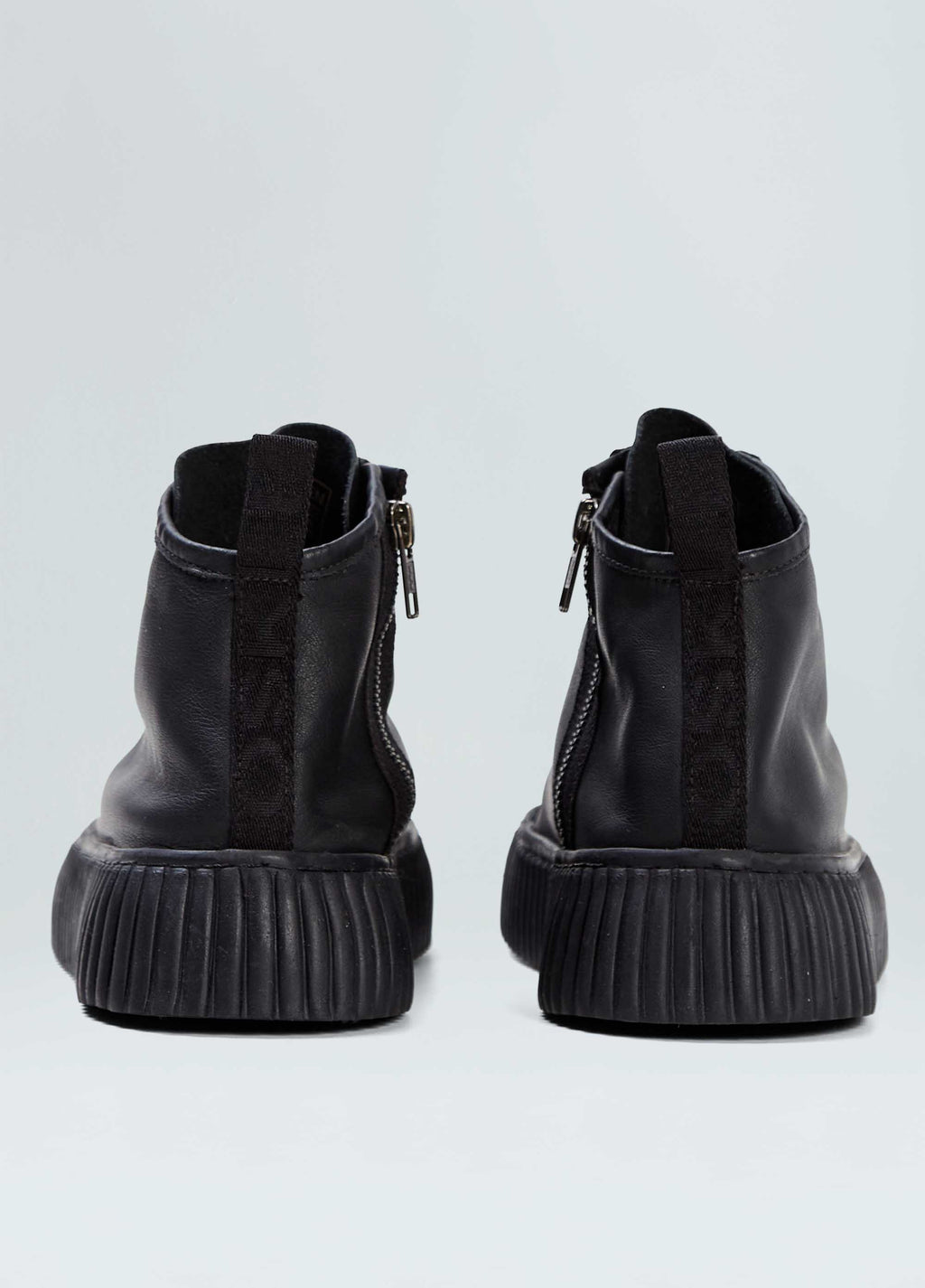 NEW GRIP LACES HIGH TOP SNEAKERS
