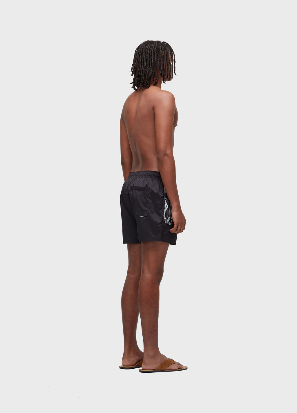 Beach Short Dark Shell Preto/Off-White – Osklen – foto 5