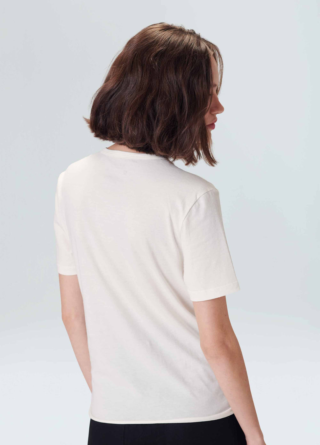 BASIC T-SHIRT