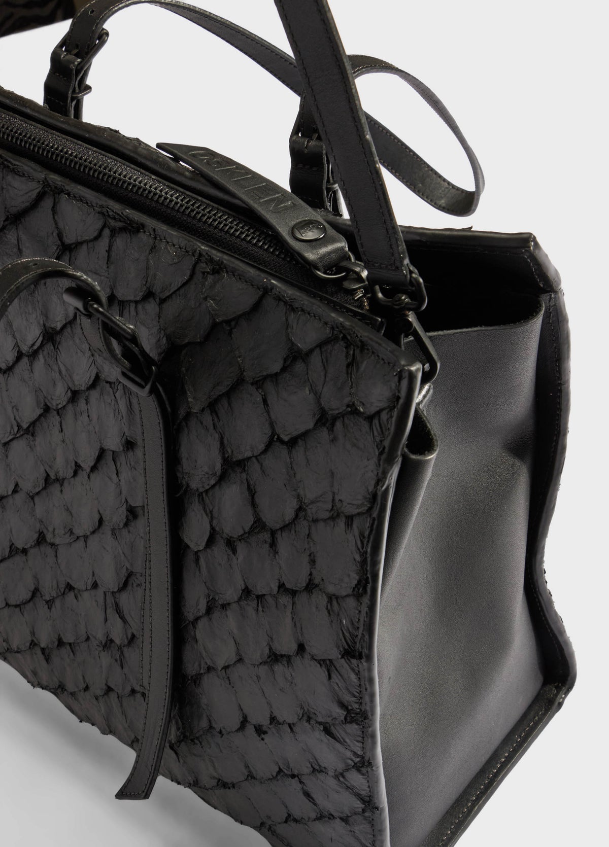 Bolsa Pirarucu Nab Preto/Preto – Osklen – foto 6